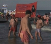 Dragoste la rece. Polonezii fac baie la zero grade de Ziua Indragostitilor Dragoste la rece. Polonezii fac baie la zero grade de Ziua Indragostitilor