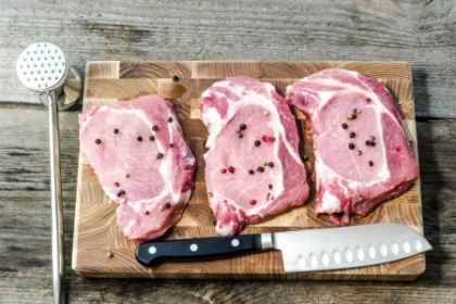 O friptura nu e asa simplu de pregatit. 6 greseli pe care le poti face cand gatesti carne O friptura nu e asa simplu de pregatit. 6 greseli pe care le poti face cand gatesti carne
