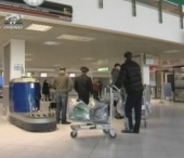 Ninsoarea a dat peste cap traficul aerian Ninsoarea a dat peste cap traficul aerian
