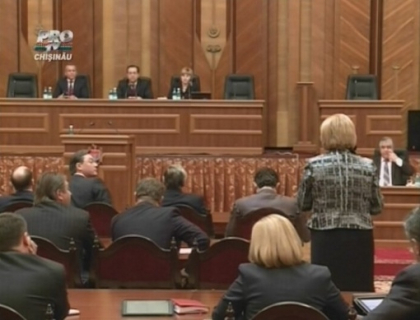 Excitati de jurnalisti! Deputatii din Biroul Permanent se excita in fata camerelor de luat vederi Excitati de jurnalisti! Deputatii din Biroul Permanent se excita in fata camerelor de luat vederi