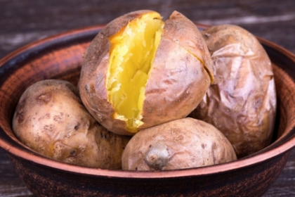 Cele mai bune parti din fructe si legume pe care nu le consumi Cele mai bune parti din fructe si legume pe care nu le consumi