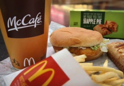 McDonald"™s intra in supermarketuri McDonald"™s intra in supermarketuri