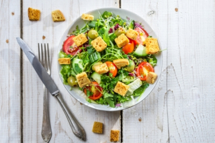 5 greseli pe care sa NU le faci atunci cand prepari salata 5 greseli pe care sa NU le faci atunci cand prepari salata