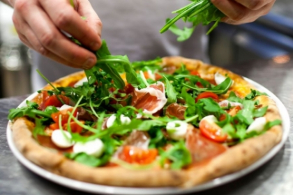 Noile reguli ale gatitului sanatos. 5 secrete dezvaluite de nutritionisti pe care e bine sa le cunosti Noile reguli ale gatitului sanatos. 5 secrete dezvaluite de nutritionisti pe care e bine sa le cunosti