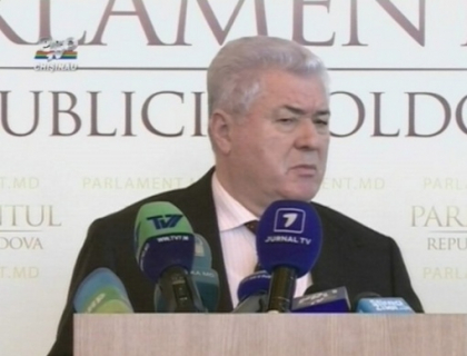 Comunistii vor sa anuleze "ora de iarna"