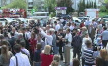 Scandal la Buiucani. Sustinatorii lui Dodon si ai lui Chirtoaca s-au luat la harta. VEZI VIDEO Scandal la Buiucani. Sustinatorii lui Dodon si ai lui Chirtoaca s-au luat la harta. VEZI VIDEO