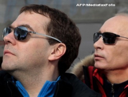 Batalia pentru Rusia. Medvedev isi incearca norocul cu Putin Batalia pentru Rusia. Medvedev isi incearca norocul cu Putin
