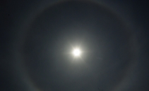 Imagini SPECTACULOASE: Halo deasupra Chisinaului. VEZI AICI cum arata Imagini SPECTACULOASE: Halo deasupra Chisinaului. VEZI AICI cum arata