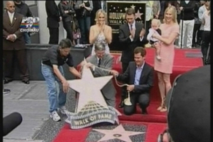 Simon Fuller are o stea pe aleea celebritatilor de la Hollywood Simon Fuller are o stea pe aleea celebritatilor de la Hollywood