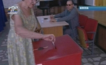 CEC recomanda sa fie scoasa draperia de la intrarea in cabina de vot