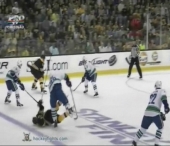 Fault violent in finala NHL. VEZI AICI lovitura care l-a facut K.O pe un adversar