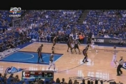 Dallas este tot mai aproape de titlu in NBA. A invins formatia Miami in al cincilea meci Dallas este tot mai aproape de titlu in NBA. A invins formatia Miami in al cincilea meci