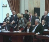 Apel PCRM: Fara arme in Parlament! Apel PCRM: Fara arme in Parlament!