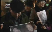 Nu si-au vazut rudele arestate de aproape o luna si au iesit in strada