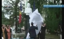 Bustul lui Grigore Vieru din Straseni a fost profanat