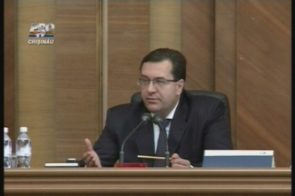 Declaratii de dragoste in Parlament. Cum a incercat Lupu sa-i disciplineze pe liberal-democrati Declaratii de dragoste in Parlament. Cum a incercat Lupu sa-i disciplineze pe liberal-democrati
