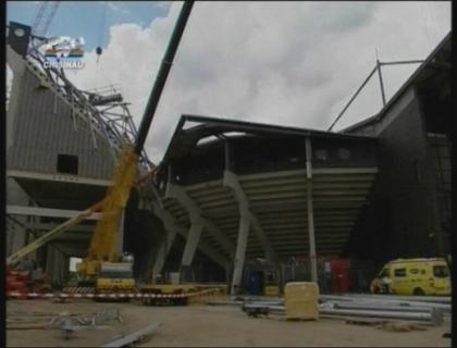 Acoperisul stadionului ehipei Twente s-a prabusit. Un om a murit sub daramaturi Acoperisul stadionului ehipei Twente s-a prabusit. Un om a murit sub daramaturi