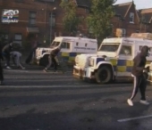 Proteste violente in Irlanda. Catolicii s-au luat la bataie cu protestantii Proteste violente in Irlanda. Catolicii s-au luat la bataie cu protestantii