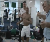Samba in vestiare. Jucatorii echipei Anji Mahacikala se distreaza in vestiare