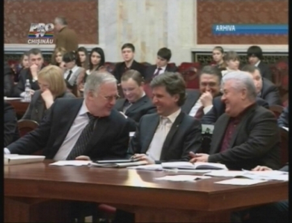 Circul parlamentului. Vezi mai multe perle din timpul sedintelor Parlamentului