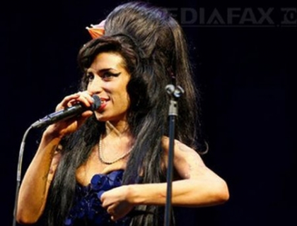 Locuinta lui Amy Winehouse va deveni centru de reabilitare a persoanelor dependente de droguri Locuinta lui Amy Winehouse va deveni centru de reabilitare a persoanelor dependente de droguri