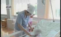 Batuta de mama? O fetita de un an si patru luni a ajuns la reanimare in stare de inconstienta Batuta de mama? O fetita de un an si patru luni a ajuns la reanimare in stare de inconstienta