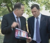Formuzal il implora pe Filat: "Va rog, in calitate de om simplu, inaintati-va candidatura la functia de presedinte al tarii" Formuzal il implora pe Filat: "Va rog, in calitate de om simplu, inaintati-va candidatura la functia de presedinte al tarii"