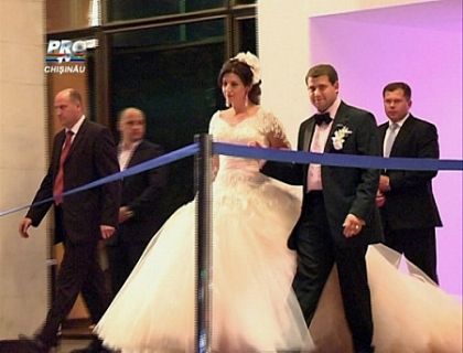 Nunta anului in Moldova. VEZI AICI mirii Jasmin si Ilan Shor si pe unii INVITATI pe covorul rosu! Nunta anului in Moldova. VEZI AICI mirii Jasmin si Ilan Shor si pe unii INVITATI pe covorul rosu!