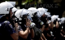 Politistii greci protesteaza fata de masurile de austeritate Politistii greci protesteaza fata de masurile de austeritate