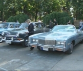 Masinile de epoca au invadat centrul capitalei. Cadilacurile anilor \'70 - punctul de atractie!