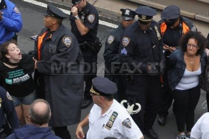 Manifestatie de amploare la New York: Podul Brooklyn blocat. 400 de persoane arestate