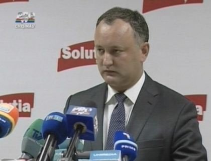 Dodon baga mana in buzunare - DONEAZA 100 de patucuri pentru Centrul Mamei si Copilului 
