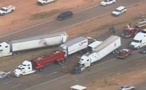 Imagini de cosmar: Haos pe o autostrada din Arizona din cauza unei furtuni de nisip - VIDEO Imagini de cosmar: Haos pe o autostrada din Arizona din cauza unei furtuni de nisip - VIDEO