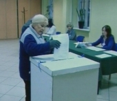 Alarma cu bomba la un birou electoral din Polonia, unde au loc alegeri legislative! Alarma cu bomba la un birou electoral din Polonia, unde au loc alegeri legislative!
