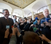 Ghimpu vs Voronin: De la "epopeea suptului", Michelle de Schizofrenie si medicina. VIDEO Ghimpu vs Voronin: De la "epopeea suptului", Michelle de Schizofrenie si medicina. VIDEO