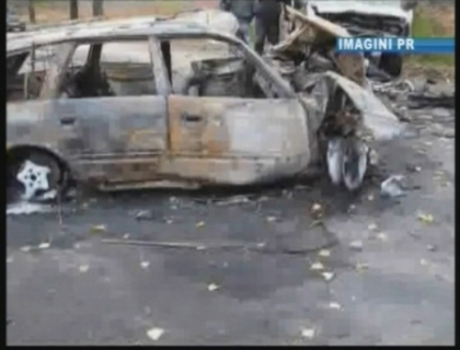 VIDEO. Seful Politiei Rutiere din Briceni, carbonizat dupa ce automobilul sau a luat foc! VIDEO. Seful Politiei Rutiere din Briceni, carbonizat dupa ce automobilul sau a luat foc!