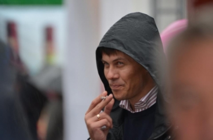 Oleg, lasa fumatul! Ministrul Justitiei - "victima" unei campanii pe internet Oleg, lasa fumatul! Ministrul Justitiei - "victima" unei campanii pe internet