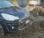 Orase inghitite de ape si noroi in nordul Italiei! Salvatorii incearca sa faca fata inundatiilor catastrofale