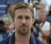 Ryan Gosling: Gandesc ca o fata Ryan Gosling: Gandesc ca o fata