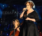 Adele va fi operata la nivelul laringelui. Artista si-a anulat toate concertele Adele va fi operata la nivelul laringelui. Artista si-a anulat toate concertele