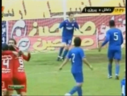 Si-a pipait colegul in zona intima! Cum sarbatoresc marcarea unui gol fotbalistii din Iran