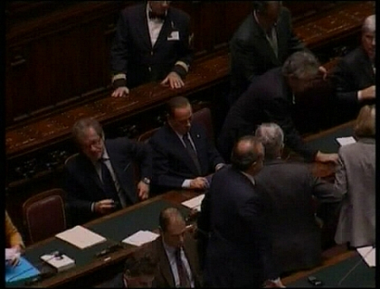 Sfarsitul erei Berlusconi pare sa fie aproape! Cand va demisiona premierul Italiei si cine il va inlocui