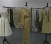 Licitatie de tinute celebre. Cat valoreaza rochia lui Audrey Hepburn Elizabeth Taylor
