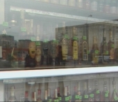 Alcool contrafacut depistat intr-un magazin specializat din sectorul Ciocana al capitalei Alcool contrafacut depistat intr-un magazin specializat din sectorul Ciocana al capitalei