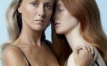 O mama si fiica ei in imaginile care au creat rumoare la New York. Ce e atat de deranjant la ele O mama si fiica ei in imaginile care au creat rumoare la New York. Ce e atat de deranjant la ele