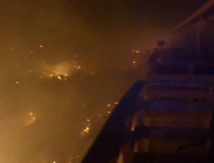 VIDEO. "Cel mai mare oras mic din lume" a luat foc. 10.000 de oameni, evacuati din calea infernului