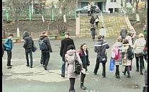 "Scolile s-au transformat in adevarate centre de moda!" Elevii: NU vrem uniforme! "Scolile s-au transformat in adevarate centre de moda!" Elevii: NU vrem uniforme!
