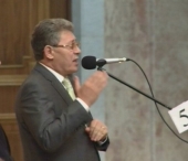 Se intampla in Parlament! Deputatii s-au trimis reciproc la pascut gastele si la invartit coada vacii
