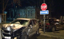 Revelion cu ghinion. Masina ministrului Vasile Bumacov a fost facuta zob