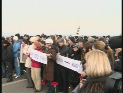 Zis si facut: protestatarii au blocat traseul Chisinau - Dubasari. VIDEO